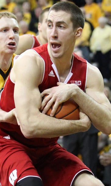 Gasser fuels key Wisconsin road win against Iowa